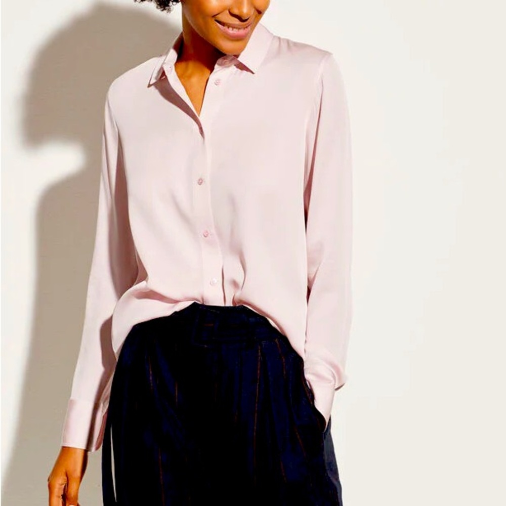 Vince Top Blouse soft pink slim style with room and loose cut blouse sexy NWT